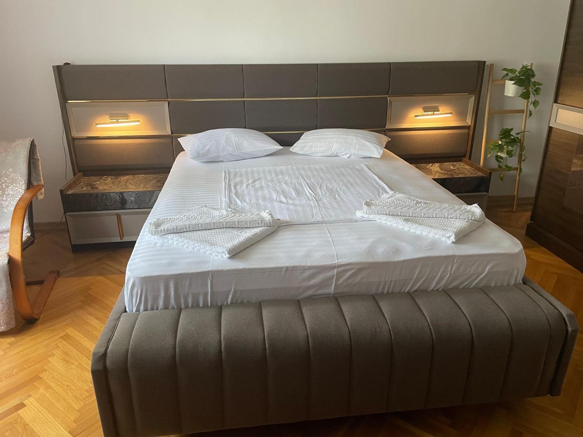 Ana'S Home Sibiu Luaran gambar